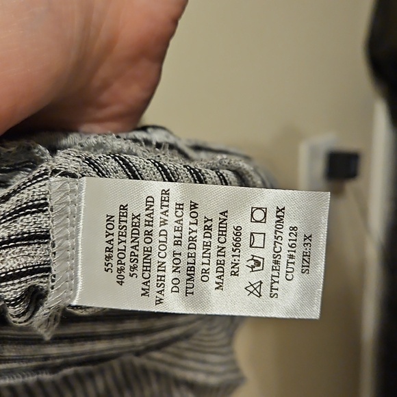 Scarlett Gray and Black Stripped Light Weight Hooded Tunic Sweatshirt. NWT - Picture 5 of 5